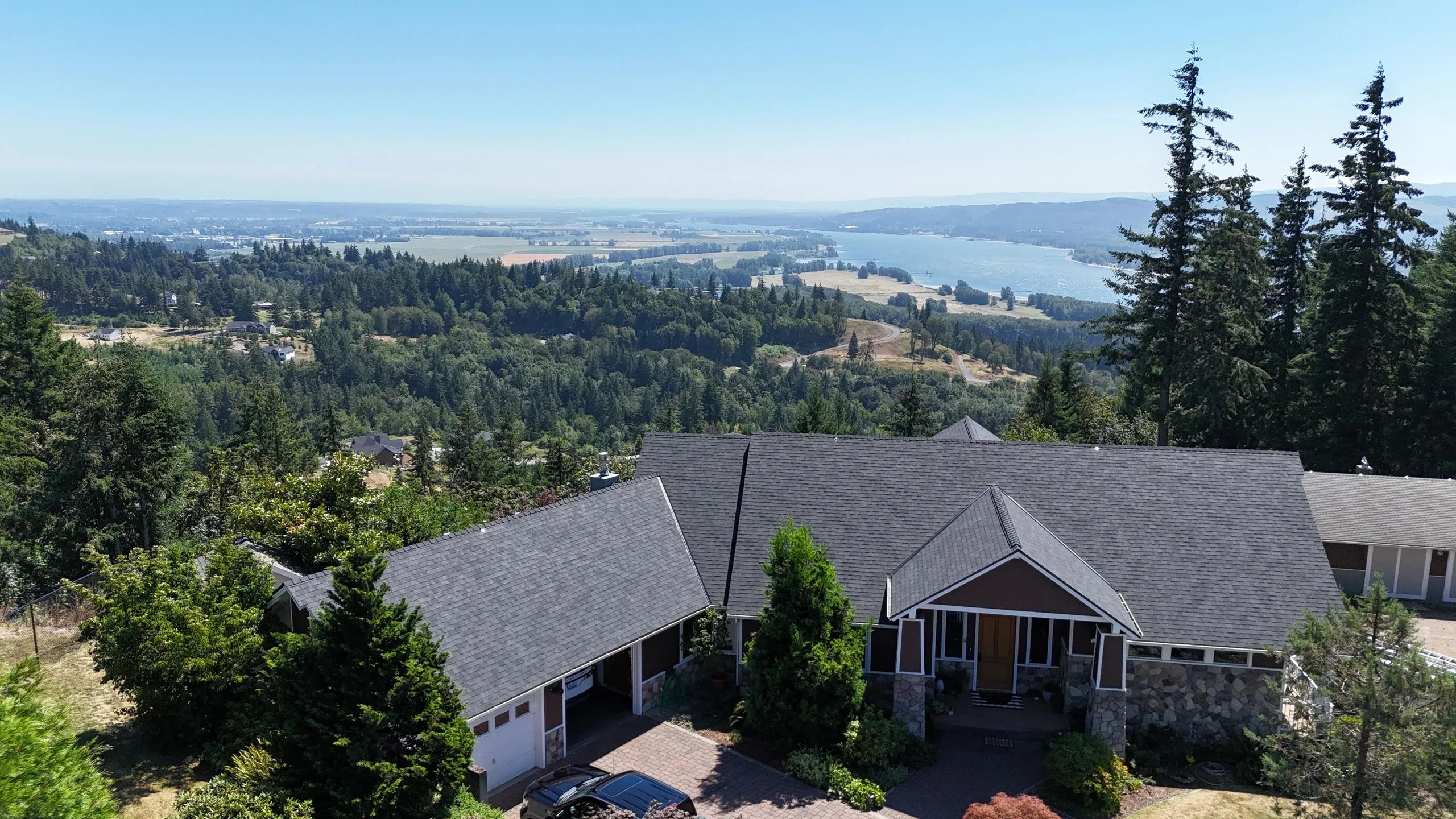 Drone aerial of a Felida WA home with finished new architectural shingle roof